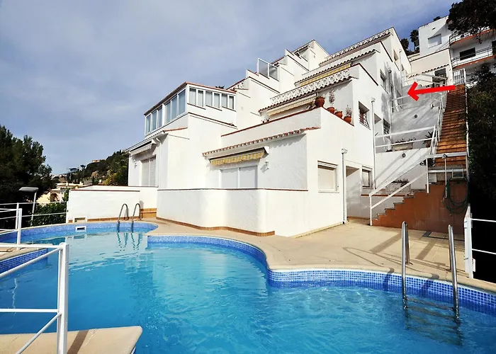 Apartment In Costa Brava With Sea View