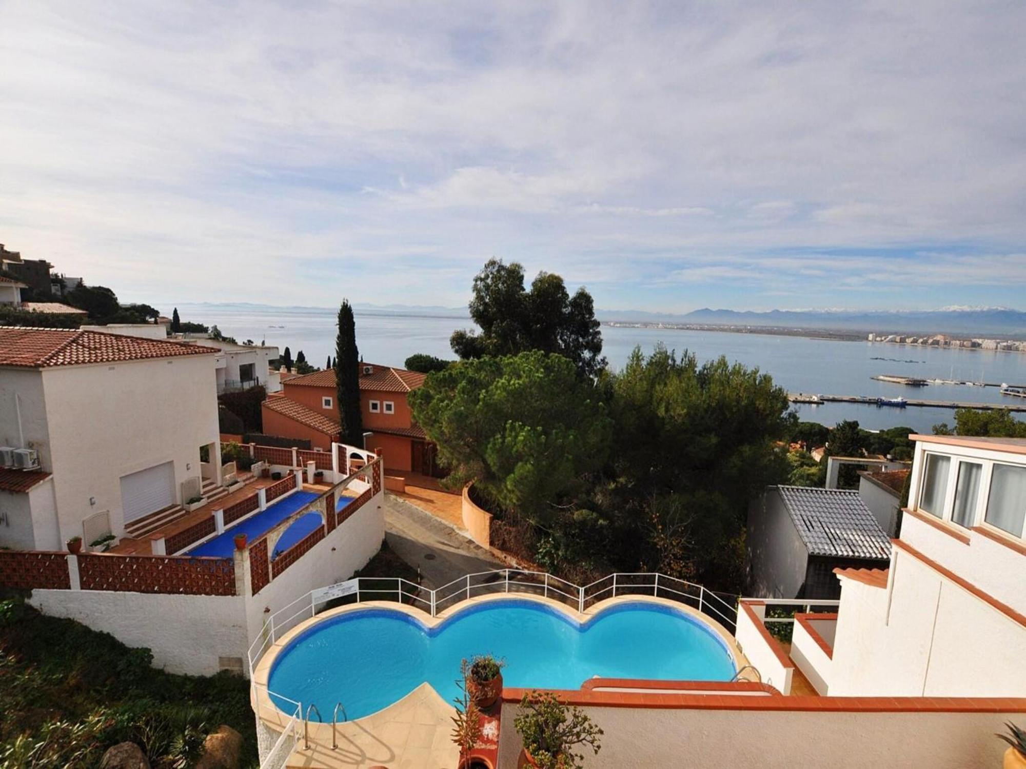 In Costa Brava With Sea View * Roses